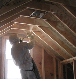 Milwaukee WI attic spray foam insulation